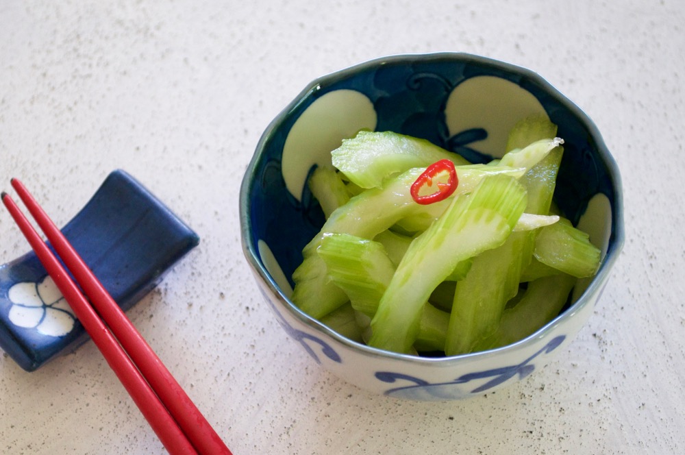 Sliced celery is simply marinated in salty water with a touch of citrus and chilli. Excellent side dish. Simple Pickled Celery is a great way of using up left over celery.