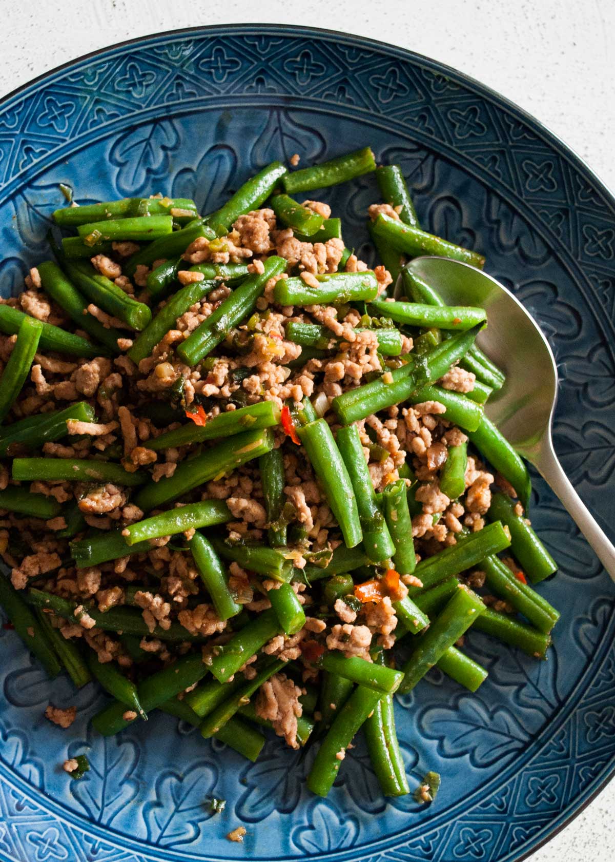 Beans and pork mince stir fry is the Japanese version of Chinese style dish which goes so well with rice. It's not as oily as Chinese style with milder spices.