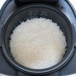 Rice cooked in ra rice cooker.
