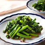 Karashiae dressing is a Japanese mustard dressing which is made with mustard, soy sauce and dashi stock. It has a kick of hot mustard but is quite light as it does not use oil at all unlike most Western salad dressings. I used broccolini today but you can use other vegetables.
