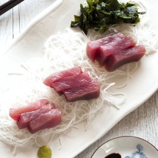Sashimi is a simple dish – no cooking, just slicing. All you need is fresh fish, soy sauce and wasabi (Japanese horseradish). There are a couple of rules for slicing the fish fillet but once you get it, it’s so easy.
