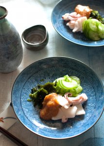 Nuta (ぬた or 饅) is a miso and vinegar based dressing. It is made with miso, vinegar and sugar, with or without Japanese mustard. One of the representative nuta is tuna and shallots (scallions) nuta. It is a great accompaniment for drinks, particularly sake. Miso dressing goes well with many different ingredients and you can be creative.
