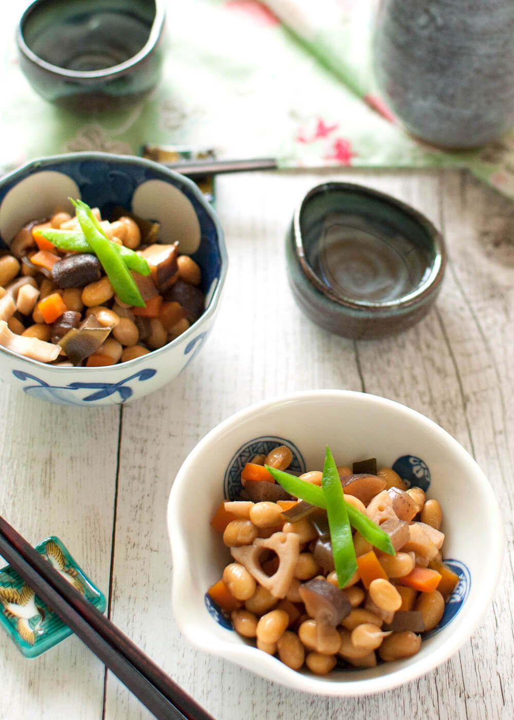 Gomoku-mame (五目豆, Simmered Soybeans with Vegetables) is a wonderful, healthy vegetarian dish. Soybeans are cooked with diced root vegetables in a sweet soy sauce flavour. It keeps well for several days in the fridge and you can freeze it, too.