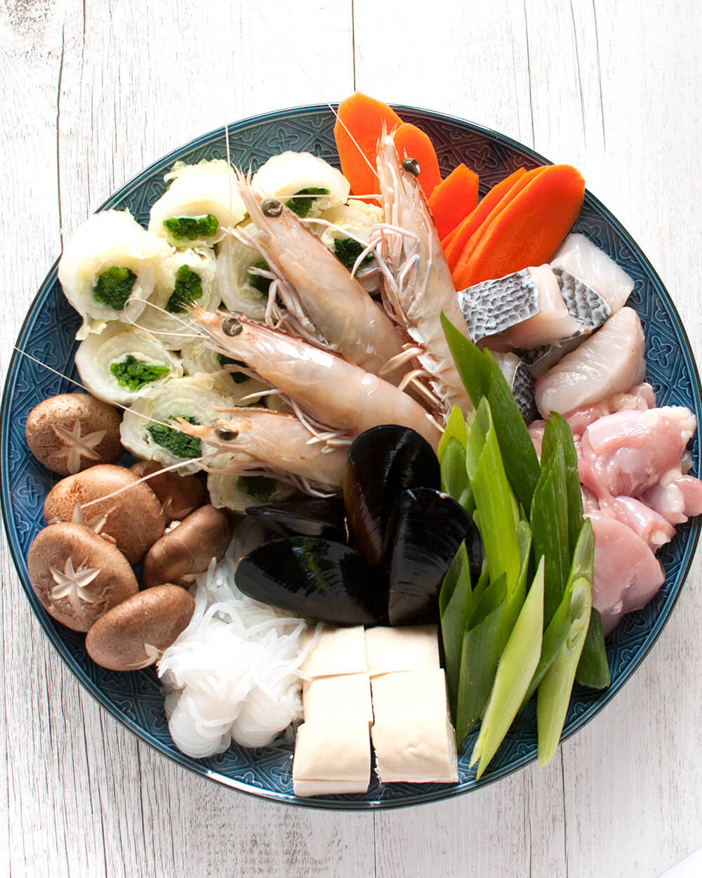 Yosenabe (寄せ鍋) is a Japanese hot pot packed with seafood, chicken and vegetables. https://japan.recipetineats.com