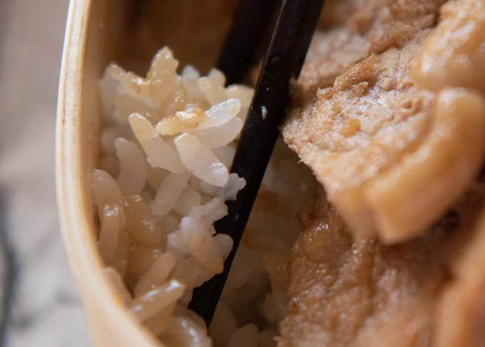 Zoomed-in photo of the rice flavoured in Pork Shōgayaki Sauce.