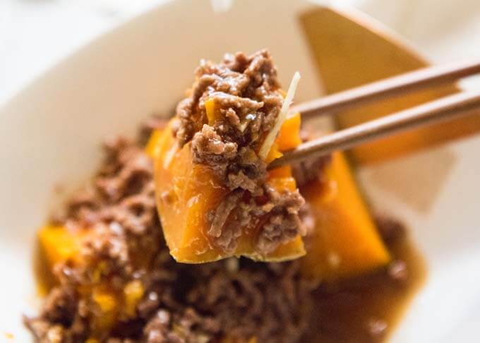 Zoomed-in photo of Steamed Pumpkin with Beef Mince Sauce.