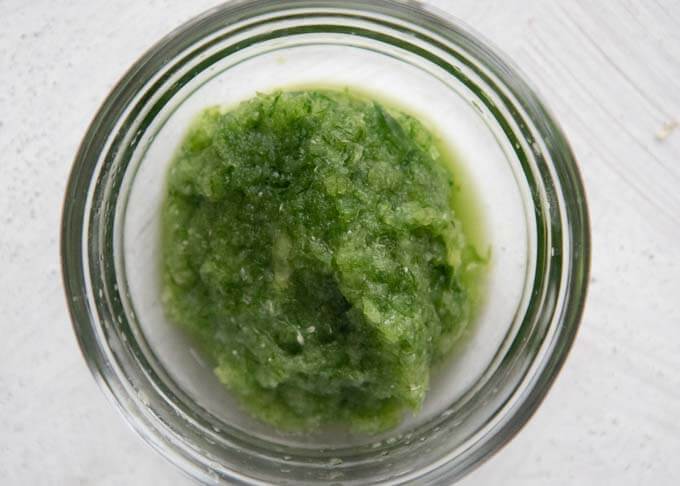 Midorizu (Green Vinegar Dressing) in a bowl.