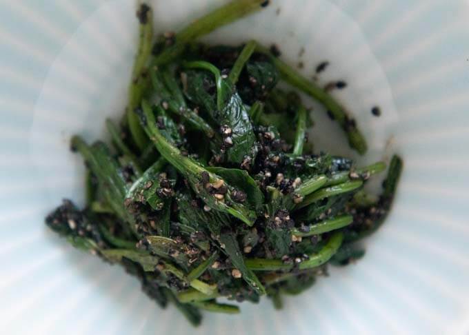 Zoomed-in photo of Spinach Kuro goma-ae (black sesame dressing).