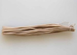 Neat and tidy boiled tied soba noodles.