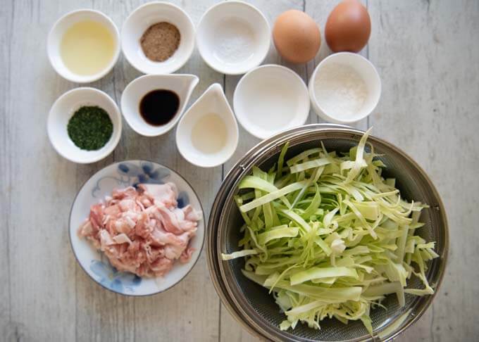Ingredients for Pork and Cabbage Omelette (Tonpeiyaki).