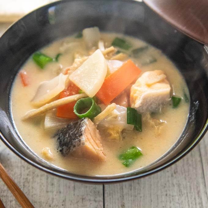 Sake Lees Soup with Salmon (Salmon Kasujiru)