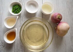 Ingredients for Japanese-style Turnip Soup (Turnip Surinagashi).