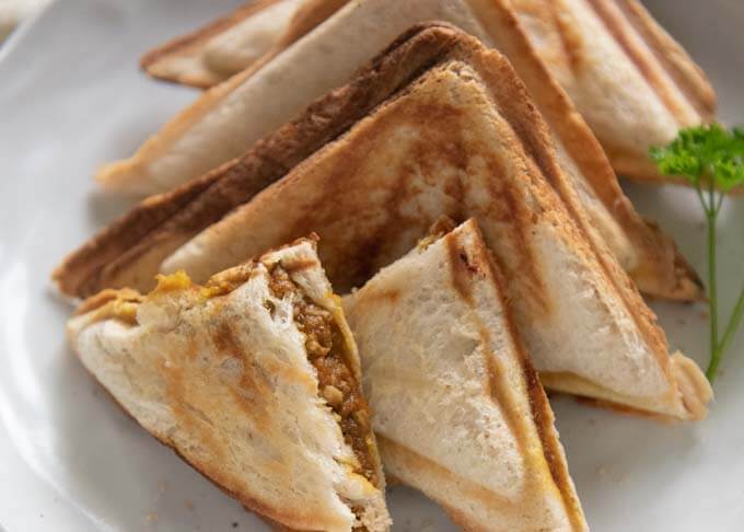 Zoomed-in photo of Japanese Curry Jaffles.