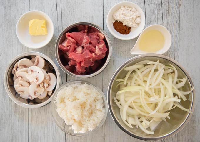 Ingredients for Hayashi Rice (Hashed Beef with Rice), excluding the sauce ingredients.
