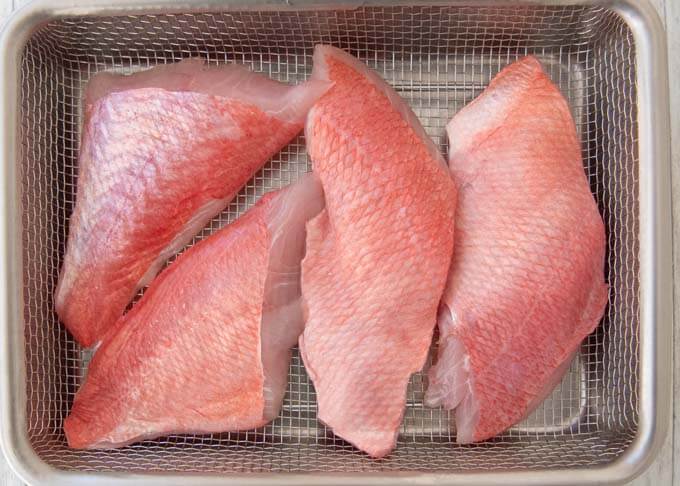 4 fillets of red fish - alfonsino in this case.