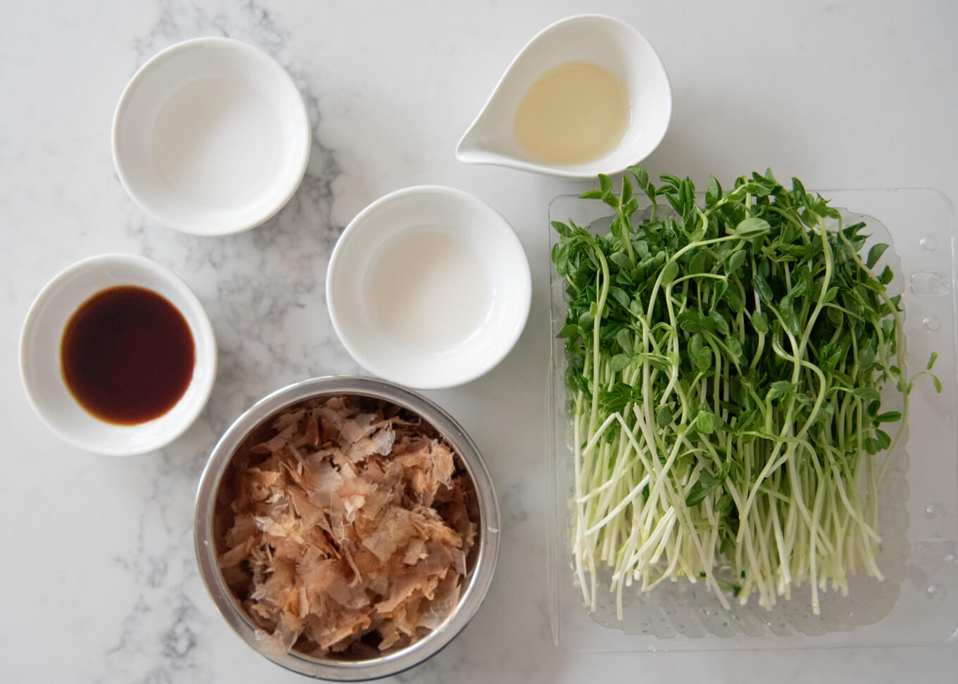 Ingredients for Stir-fried Snow Pea Sprouts.