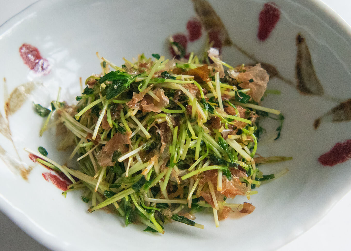 Zoomed-in photo of Stir-fried Snow Pea Sprouts.