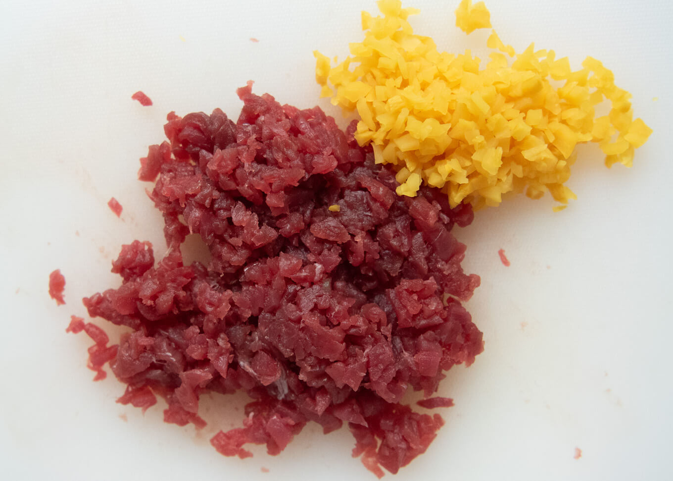 Diced tuna and takuan.