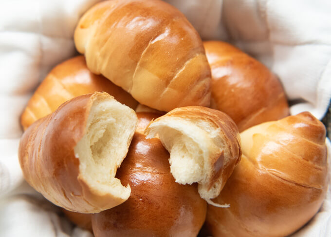 Showing the inside of the Japanese Butter Roll.